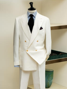 Cesare Attolini 白色人字纹亚麻双排扣