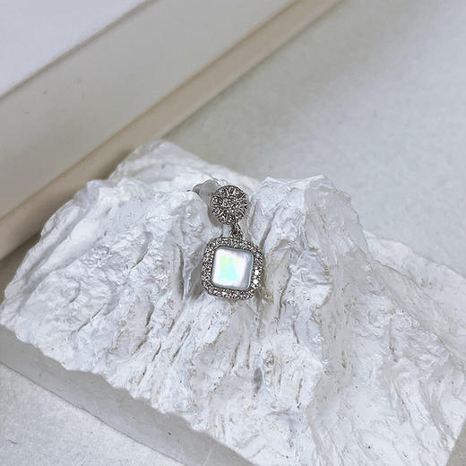 潮流显白温柔百搭银针耳环-纪念日百货门店同款168997238 商品图3