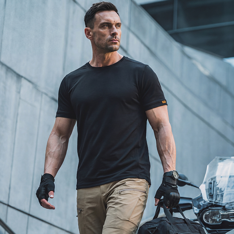 龙牙秘战短袖圆领T恤