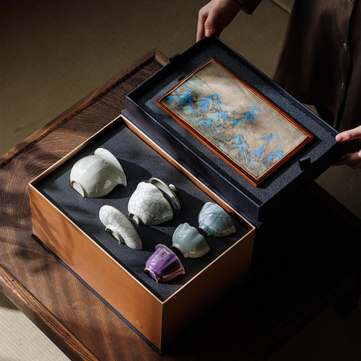 上新了故宫·「风雅颂」五大名窑茶具礼盒 ｜故宫馆藏复刻，超值价，拥有全套名窑茶器！【赠盘香套盒】【预售3.11发货】 商品图4