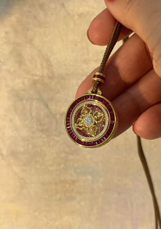 【开年鸿运首饰之‘币’定发财】红宝金刚杵罗盘 银镀金项链吊坠新年礼物（非质量问题不退不换） 商品图7