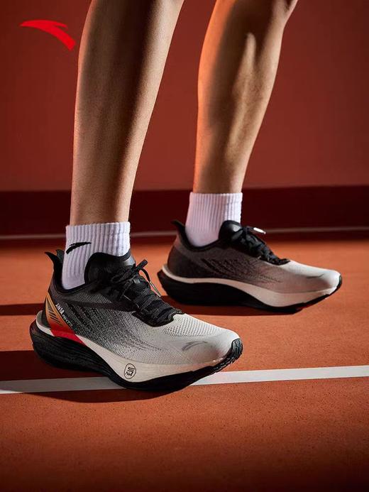 安踏火箭7代PRO | 氮科技缓震跑鞋耐磨竞速训练运动鞋男112545580 商品图1