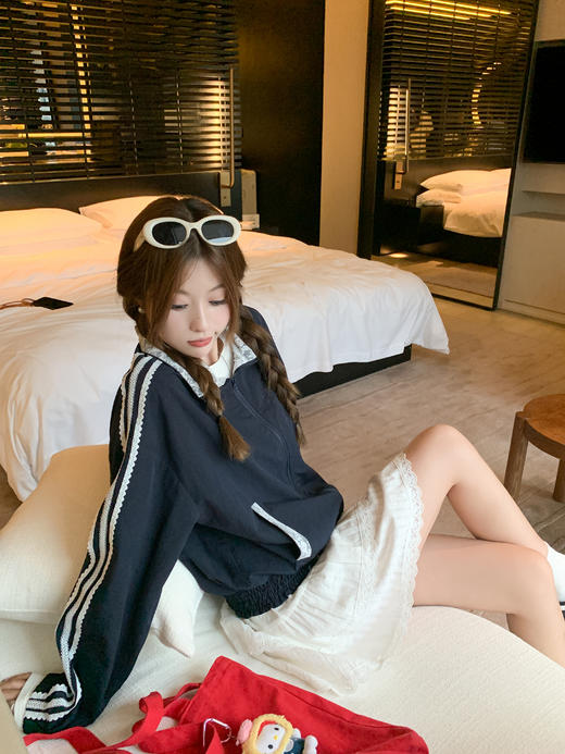 <曾小咸推荐>2.26现货秒杀 ！微信超特价！蕾丝拼接外套 日常219.99 立减90 秒杀129.99！！ 商品图8