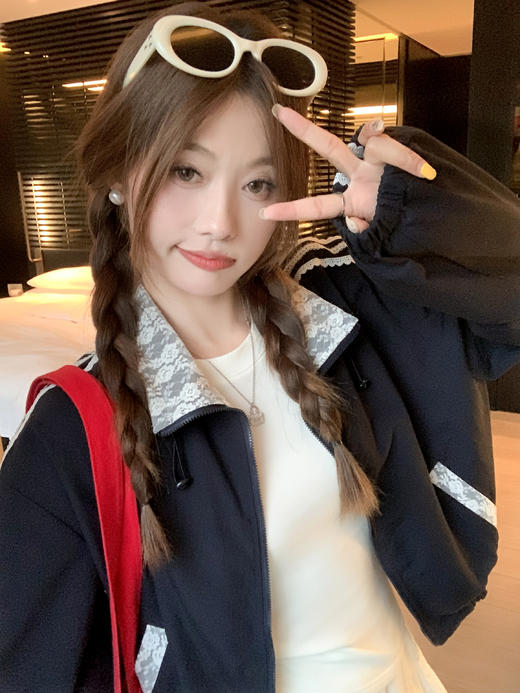 <曾小咸推荐>2.26现货秒杀 ！微信超特价！蕾丝拼接外套 日常219.99 立减90 秒杀129.99！！ 商品图10