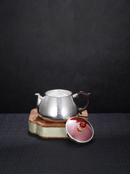 子佩集【弘福胤禧】银S999摆件【COOXHCFO001】茶具红盖锤纹小茶壶2602 商品图4