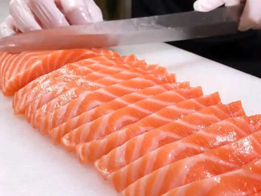 B1F【日料】挪威鲜切三文鱼    规格：400g/份（取货日期：即买即取，服务台核销，专柜取货） 商品图1