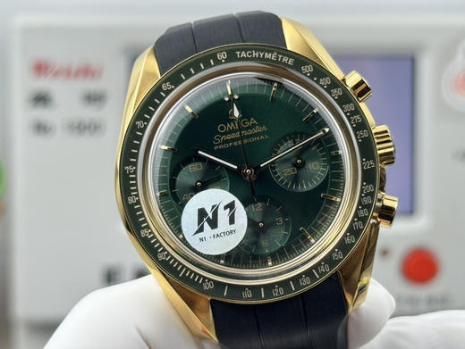 N1 Factory 欧米茄 透底 超霸系列月球表3861机芯
搭配新款5珠表带，每排五片拱形表节的表链带，佩戴舒适度和质感有更好体验。整个手表基于正品original 原版开模的精品 无可挑剔❕❕❕ 商品图1