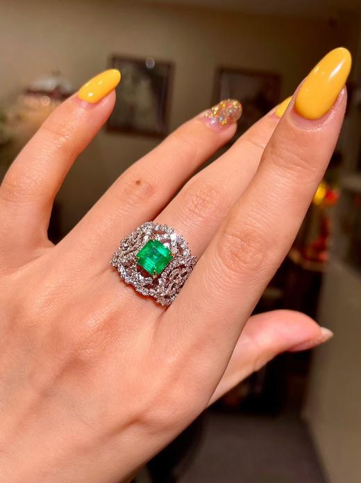 2.08克拉祖母绿戒指 商品图5