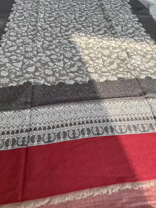 卡尼披巾。100*200。100%Cashmere 商品图10