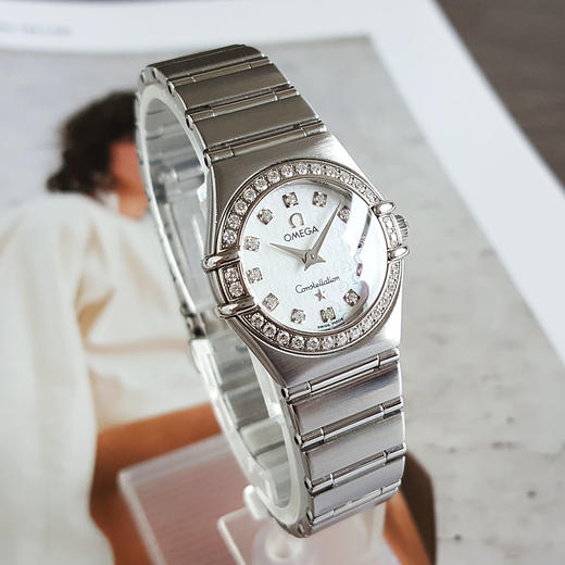 【95新】OMEGA 欧米茄1460.75.00石英机芯22MM（女款）星座系列精钢；镶嵌钻石表圈010226NJS02 商品图2