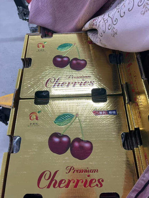 福利：智利🇨🇱红车厘子🍒瑞吉娜车厘子硬度特别高，外形饱满，吃口脆甜～ 个大核小✨肉厚汁多 嘎嘎好吃 商品图9
