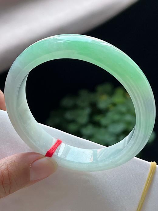 60正圈翡翠手镯 商品图5