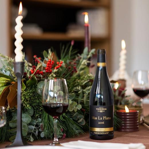 桃乐丝黑牌玛斯拉普拉那干红葡萄酒	Familia Torres Mas La Plana, Penedes DO-16 商品图1