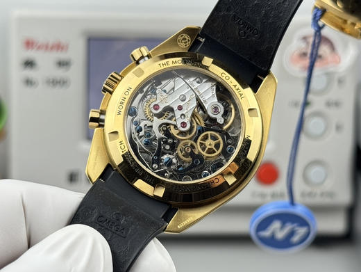 N1 Factory 欧米茄 透底 超霸系列月球表3861机芯
搭配新款5珠表带，每排五片拱形表节的表链带，佩戴舒适度和质感有更好体验。整个手表基于正品original 原版开模的精品 无可挑剔❕❕❕ 商品图7