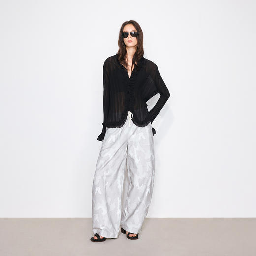 NUTH黑色v领花边装饰半透衬衫女（发货/预售时间同步天猫） 商品图1