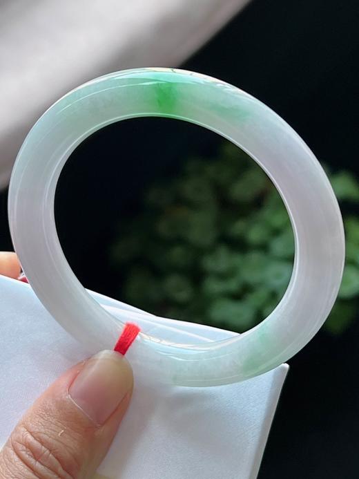 57圆条翡翠手镯 商品图5