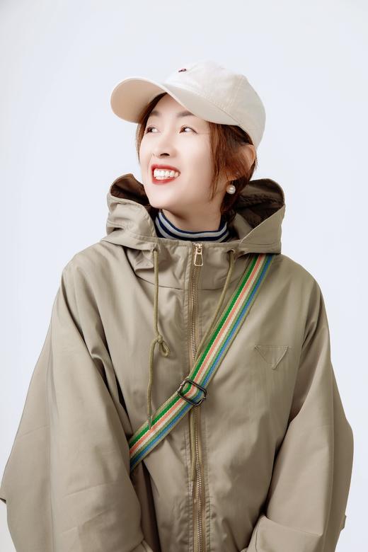 连帽冲锋衣外套 商品图0