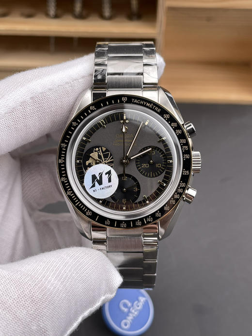 N1 Factory，"阿波罗11号"50周年限量版➕限量推荐：欧米茄超霸系列310.20.42.50.01.001腕表。精钢表壳表链，抛光黑色氧化锆陶瓷表圈饰有OMEGA Ceragold测速刻度❕ 商品图2