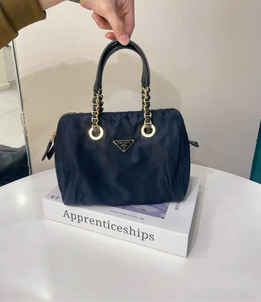 prada 小号 黑金 降落伞布 波士顿包 商品图0