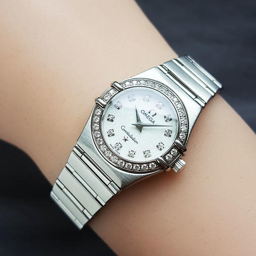 【95新】OMEGA 欧米茄1460.75.00石英机芯22MM（女款）星座系列精钢；镶嵌钻石表圈010226NJS02 商品图7