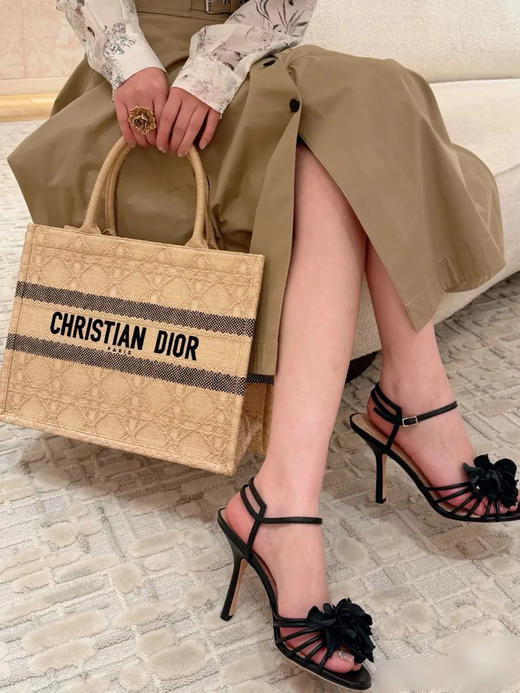 Dior booktote 中号 棕色 拉菲草 藤编 托特包 商品图3