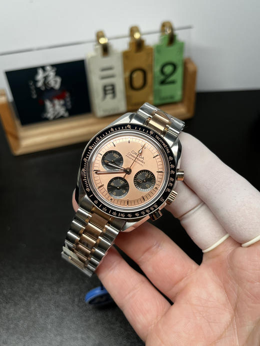 N1 Factory 欧米茄 透底 超霸系列月球表3861机芯
搭配新款5珠表带，每排五片拱形表节的表链带，佩戴舒适度和质感有更好体验。整个手表基于正品original 原版开模的精品 无可挑剔❕❕❕ 商品图5