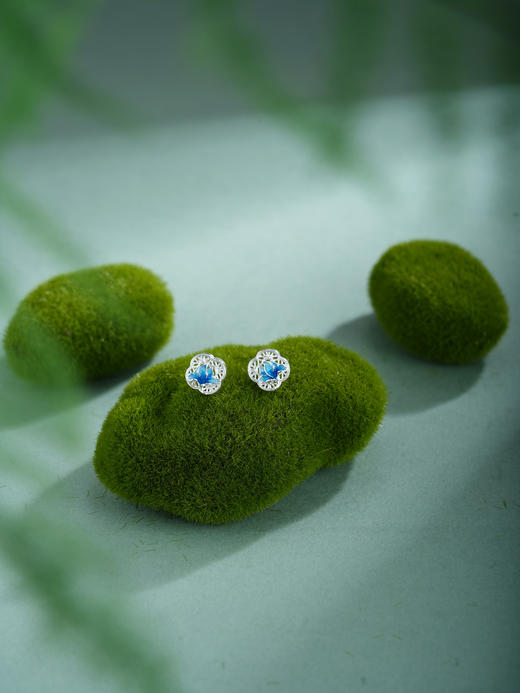 子佩集【轩畔玉兰】银S990耳钉【QFES050】原创作品花丝珐琅彩四叶玉兰莲2602 商品图4