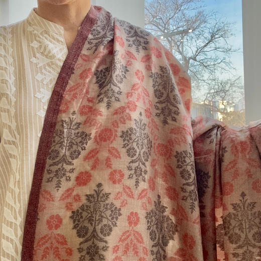 卡尼披巾。100*200。100%Cashmere 商品图3