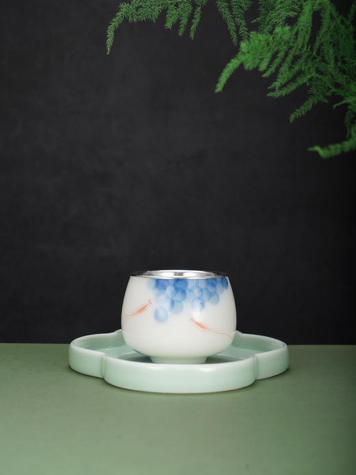 子佩集【鱼戏丰年】银S990摆件【TZYF050】茶具海藻葡萄金鱼茶杯2602 商品图4