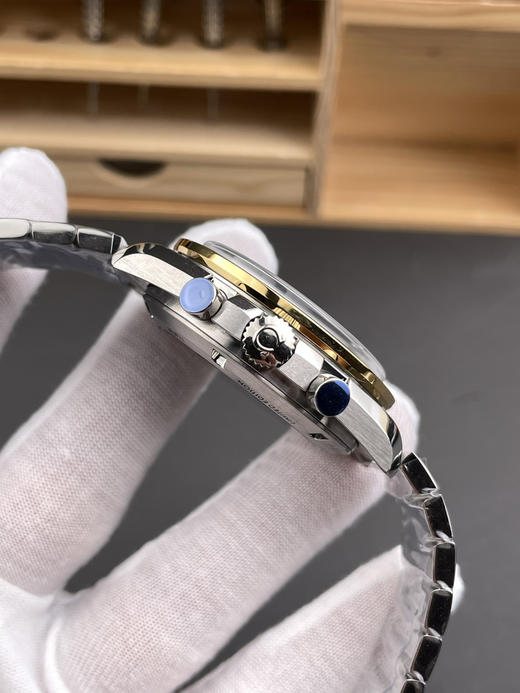 N1 Factory，"阿波罗11号"50周年限量版➕限量推荐：欧米茄超霸系列310.20.42.50.01.001腕表。精钢表壳表链，抛光黑色氧化锆陶瓷表圈饰有OMEGA Ceragold测速刻度❕ 商品图5