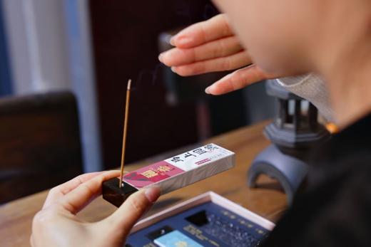 五福呈祥 马上香愈非遗线香礼盒 商品图3
