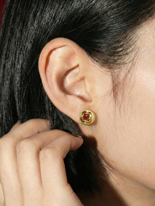 含晖·玲珑系列-镂空宝石耳钉 商品图5