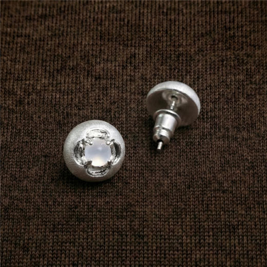 含晖·玲珑系列-镂空宝石耳钉 商品图12