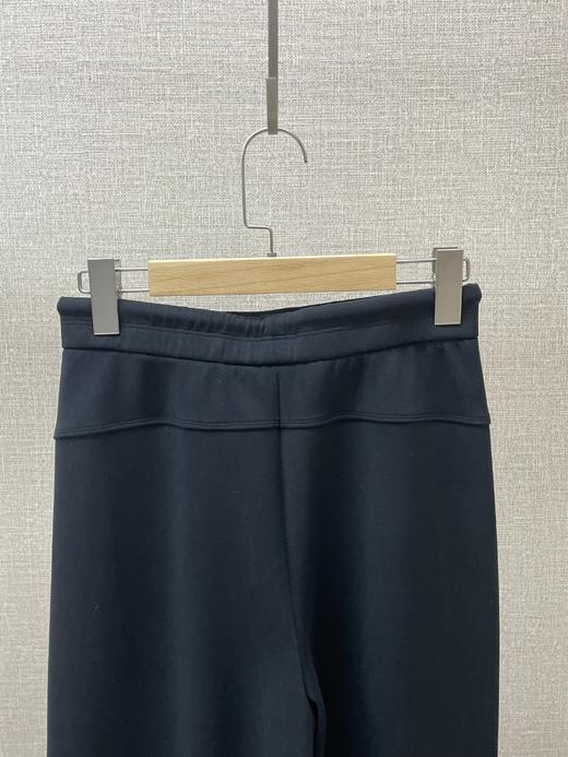 高弹极简舒适裤 商品图3