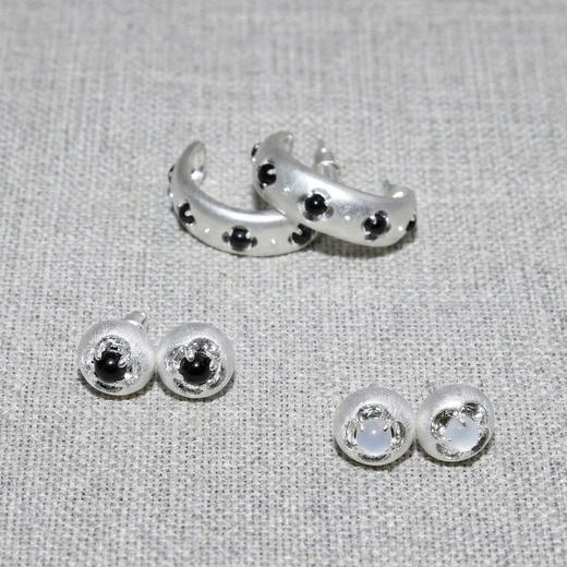 含晖·玲珑系列-镂空宝石耳钉 商品图2