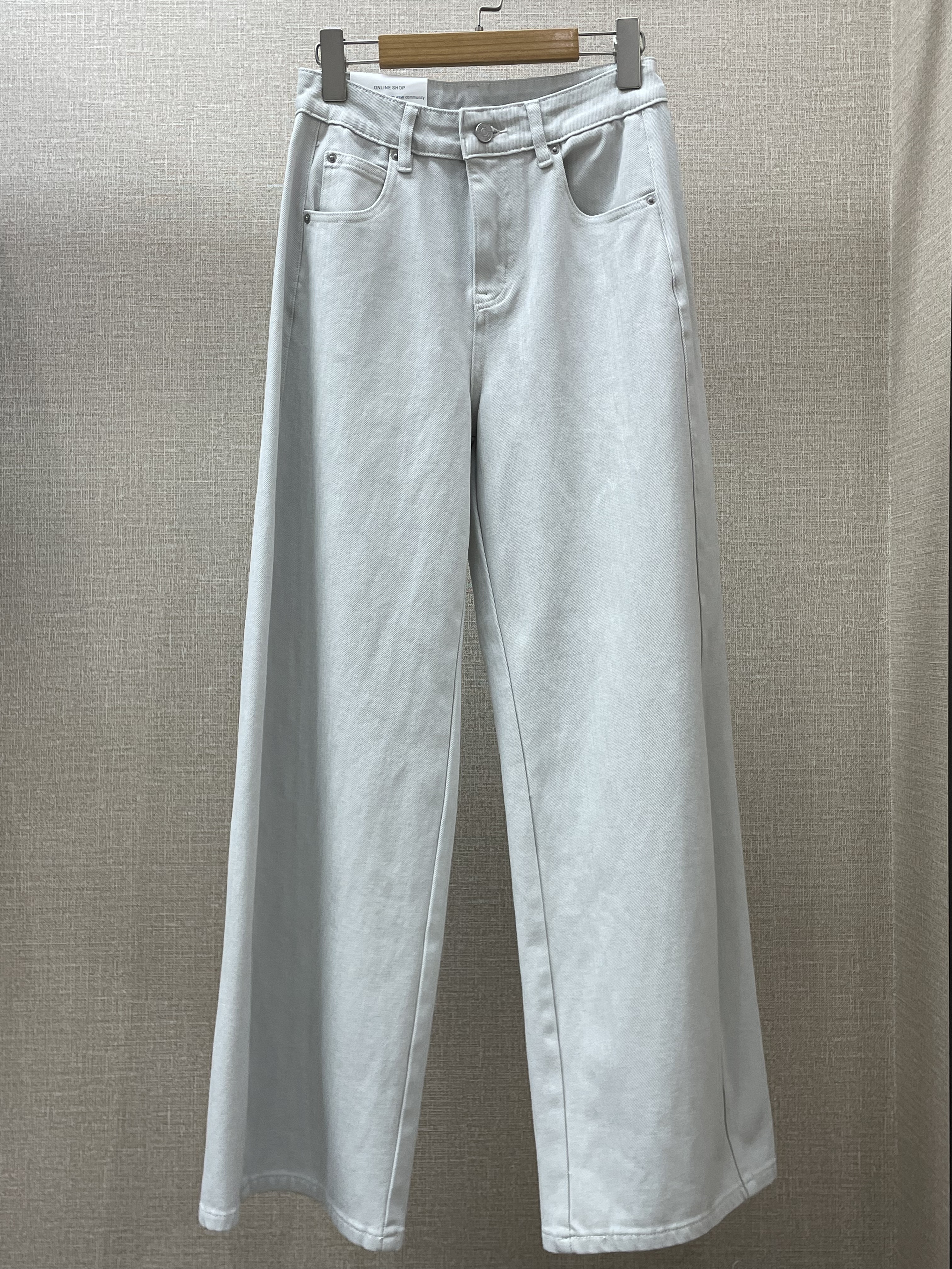 石灰白牛仔裤