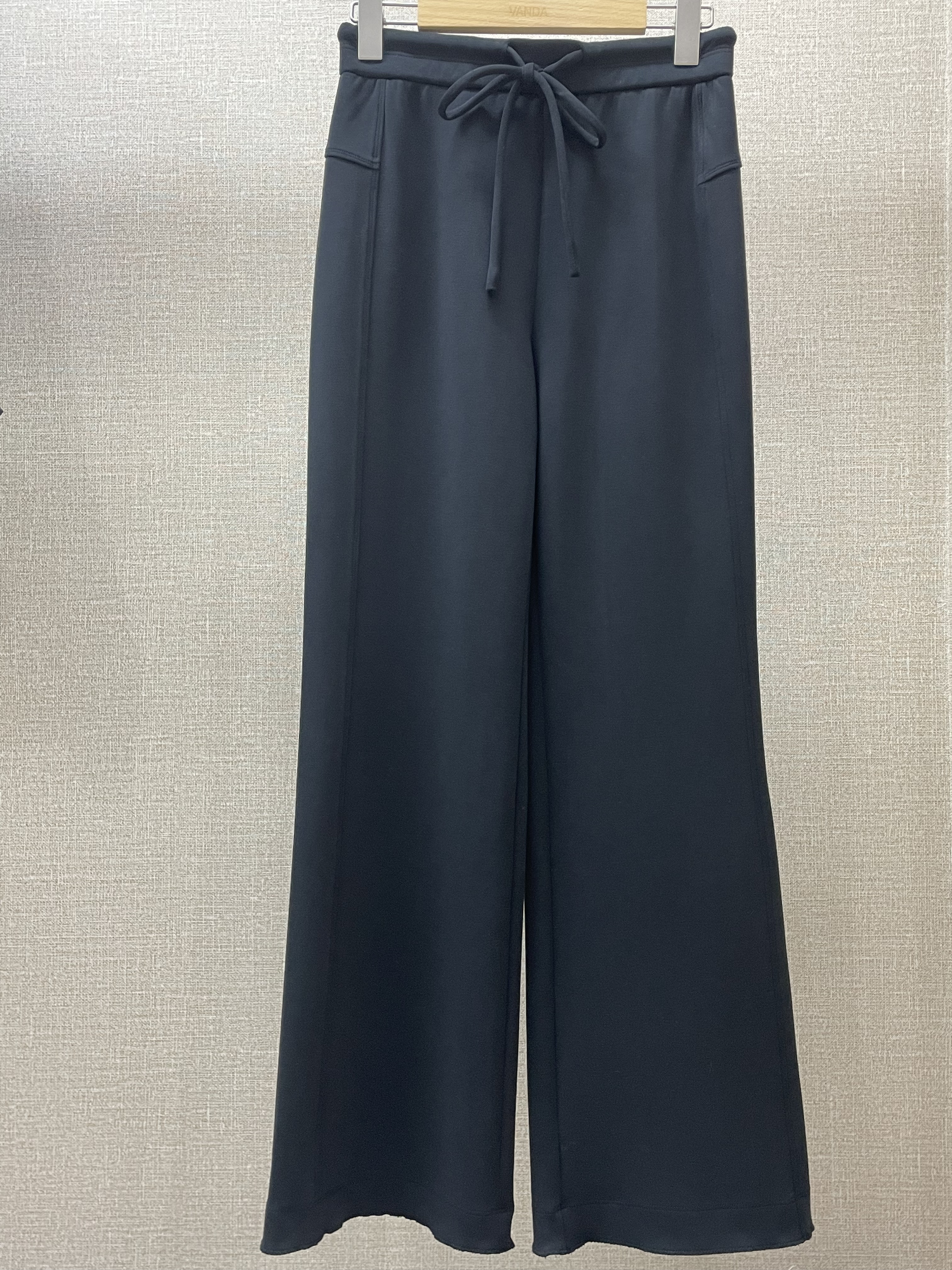 高弹极简舒适裤