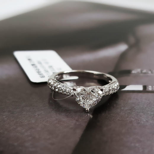 【天然正品】AU750白金经典简约三爪款心型1.0克拉钻石戒指12号（戒圈可改）090226NJS23 商品图5