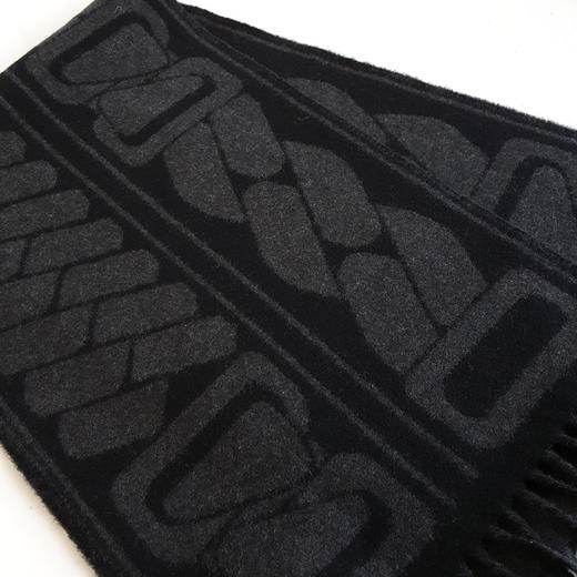 【全新】HERMES爱马仕“锁扣叮当”围巾H392917T 05山羊绒黑色/炭灰色锁扣叮当围巾男士120226NJS39 商品图3