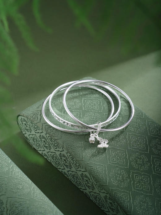 子佩集【翩跹铃华】银S999手镯【SZ009319】三个圈蝴蝶花苞2602 商品图7