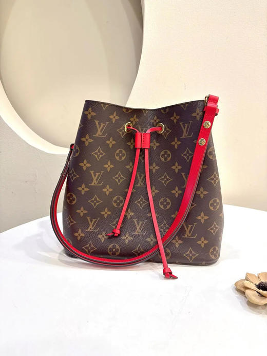 Lv noe 中号 红色 老花 水桶包 商品图0