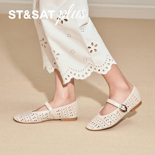 星期六26春新款气质镂空复古扣饰玛丽珍SSE1111102 商品图1