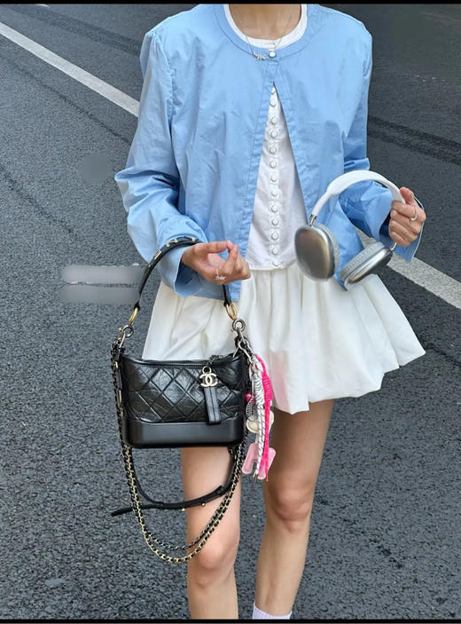 Chanel 小号 油蜡牛皮 黑金 手柄款 菱格纹 流浪包 商品图2