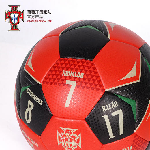 【官方正版】葡萄牙国家队 | 黑红印签足球球迷训练5号球C罗周边 商品图4
