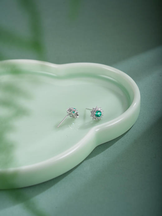 子佩集【花开传情】银S925耳钉【EM3123-XF】时尚培育宝石祖母绿太阳花2602 商品图3