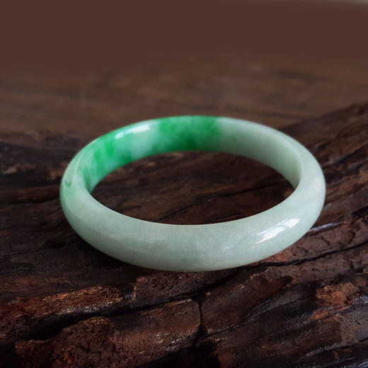 【天然正品】A货翡翠天然精品正桩细腻无纹裂糯种飘辣阳绿58号翡翠手镯110126TJ01 商品图3