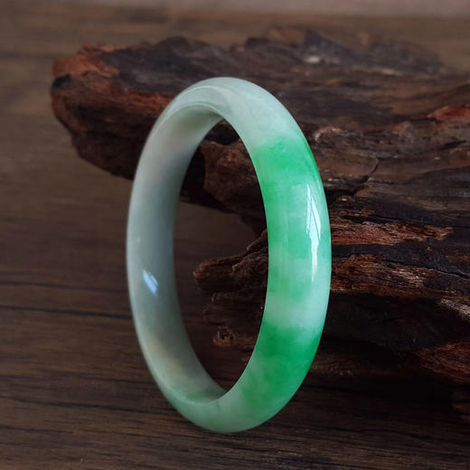 【天然正品】A货翡翠天然精品正桩细腻无纹裂糯种飘辣阳绿58号翡翠手镯110126TJ01 商品图6