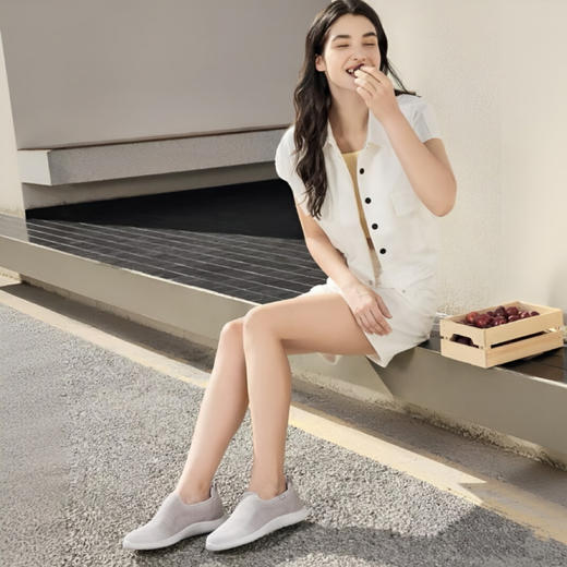 【买1送1】CS春夏轻便飞织鞋 ｜ 男女同款，脚底生风，轻盈起飞！太舒服了！ 商品图0