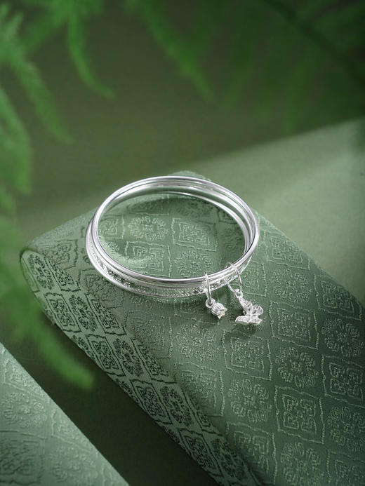 子佩集【翩跹铃华】银S999手镯【SZ009319】三个圈蝴蝶花苞2602 商品图5