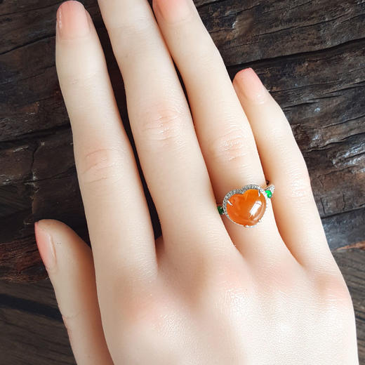 【天然正品】A货翡翠AU750精品白金镶钻镶天然细腻糯种心型蛋面黄翡戒指14号（戒圈可改）281025AH37 商品图7